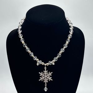 Vintage beautiful‎ rhinestones necklace #033
